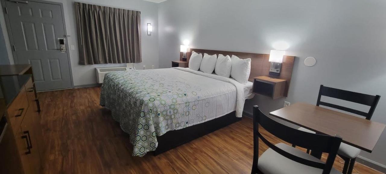 Hometowne Studios By Red Roof Egg Harbor-Atlantic City Airport Egg Harbor Township Eksteriør bilde