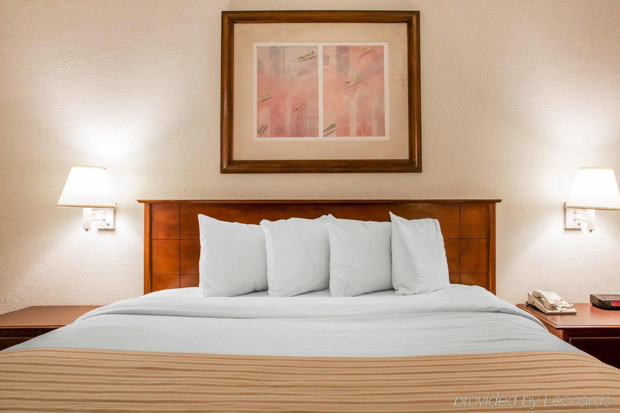 Hometowne Studios By Red Roof Egg Harbor-Atlantic City Airport Egg Harbor Township Eksteriør bilde
